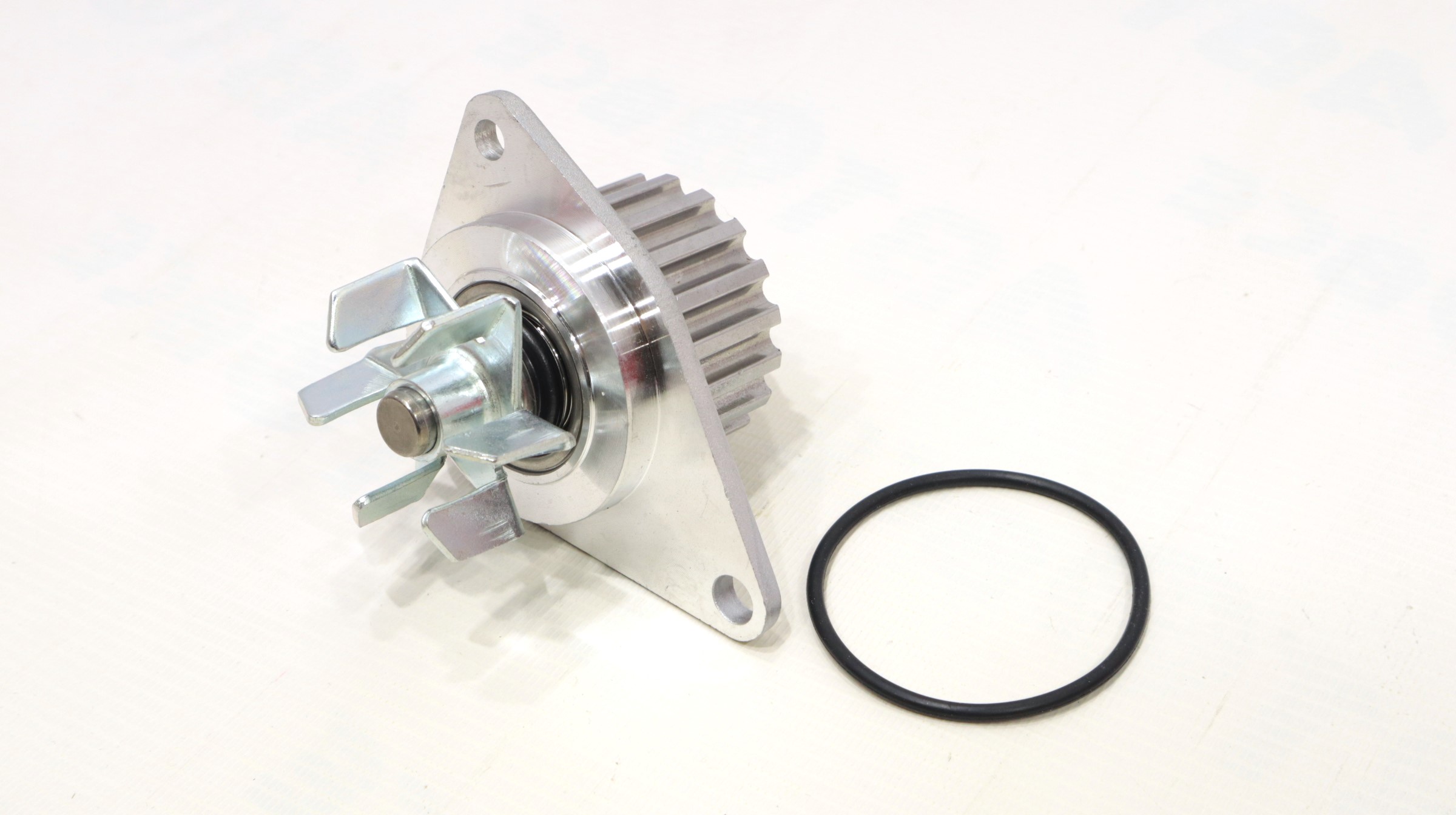 Насос водяной PSA BERLINGO/C2/C3/XSARA/1007/106/206/207/306/307/PARTNER 96- 1.1/1.4 TATSUMI